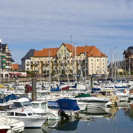 Port Guillaume Resort Dives-sur-Mer